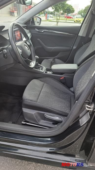 2020' Skoda Octavia Combi photo #6