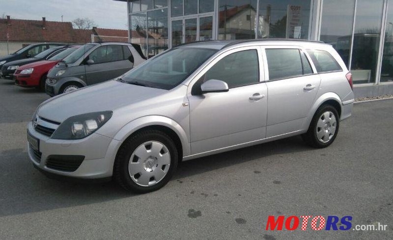 2006' Opel Astra 1,7 Cdti photo #2