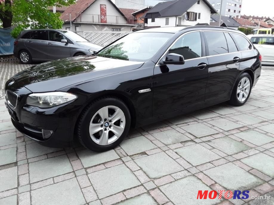 2010' BMW Serija 5 520D photo #1