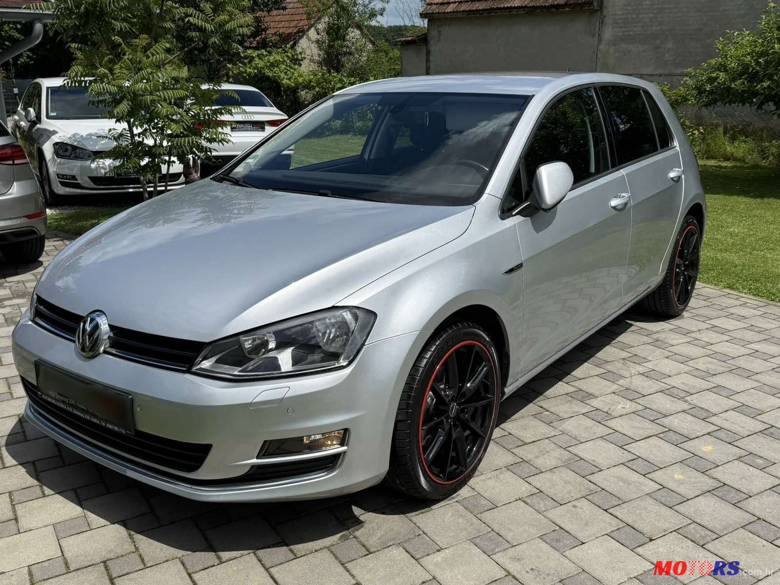 2015' Volkswagen Golf VII 1,6 Tdi Bmt photo #2