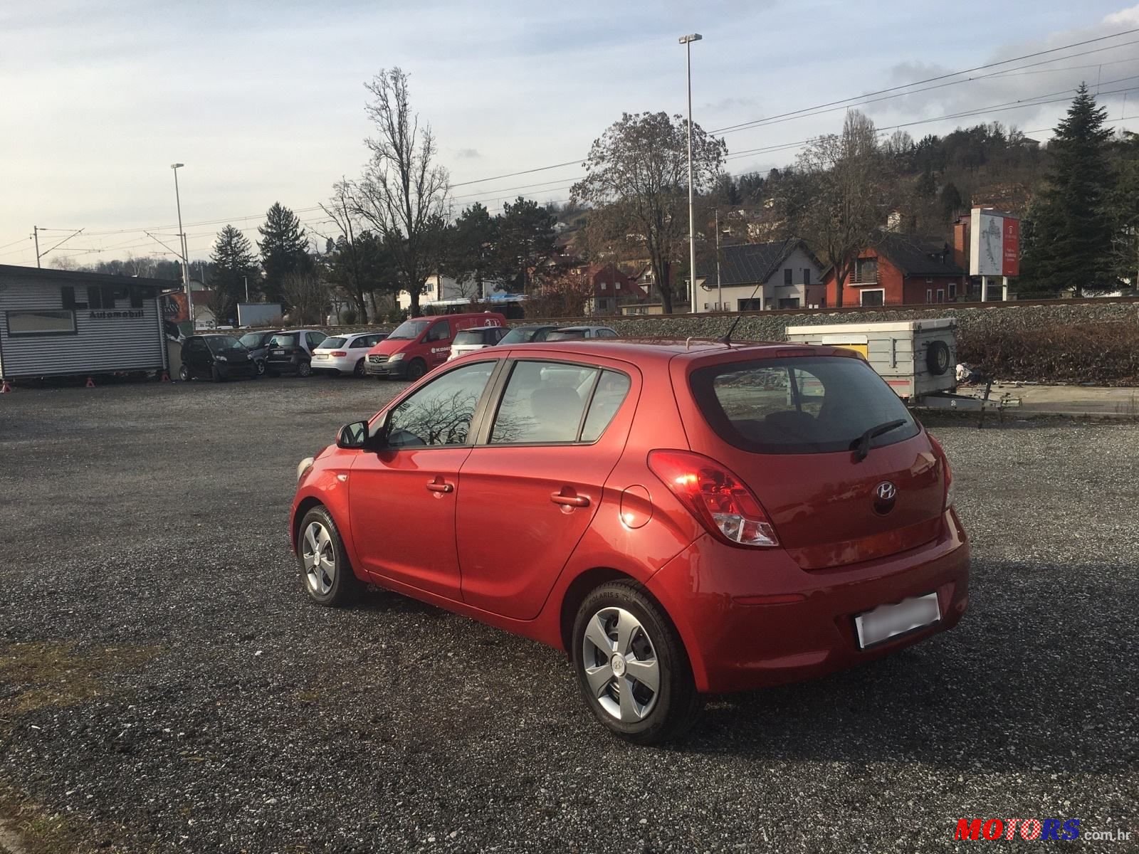 2013' Hyundai i20 1,1 Crdi photo #4