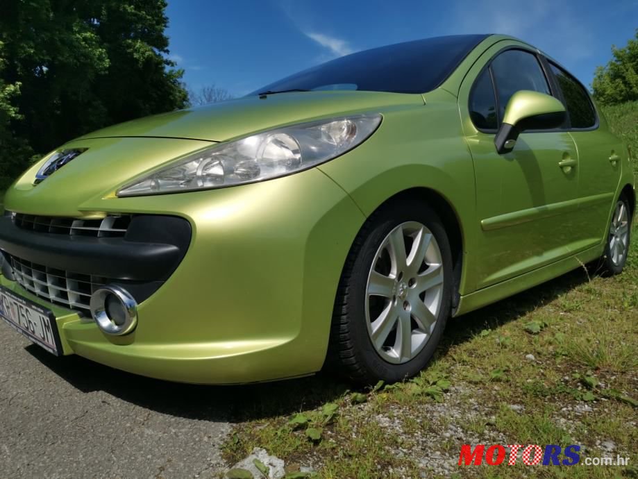 2008' Peugeot 207 Sport photo #2
