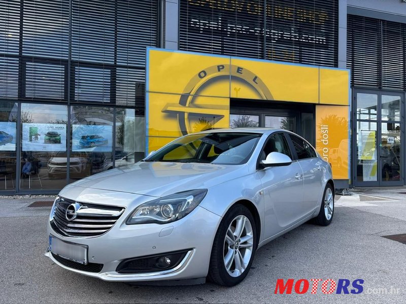 2014' Opel Insignia photo #1