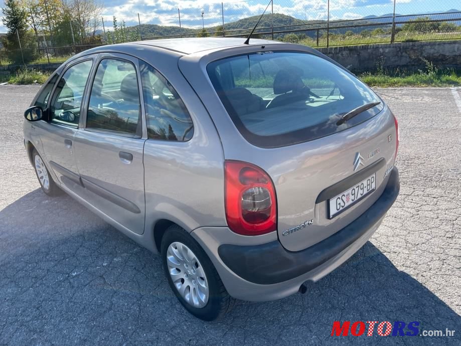 2002' Citroen Xsara Picasso 1,6 I photo #4