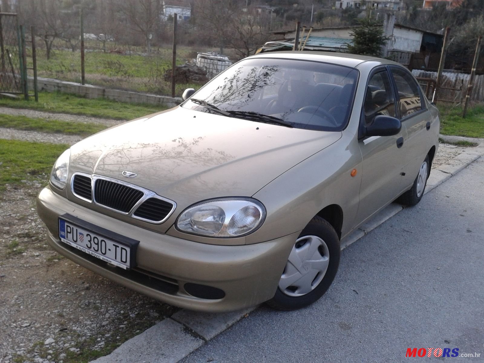 2002' Daewoo Lanos photo #1