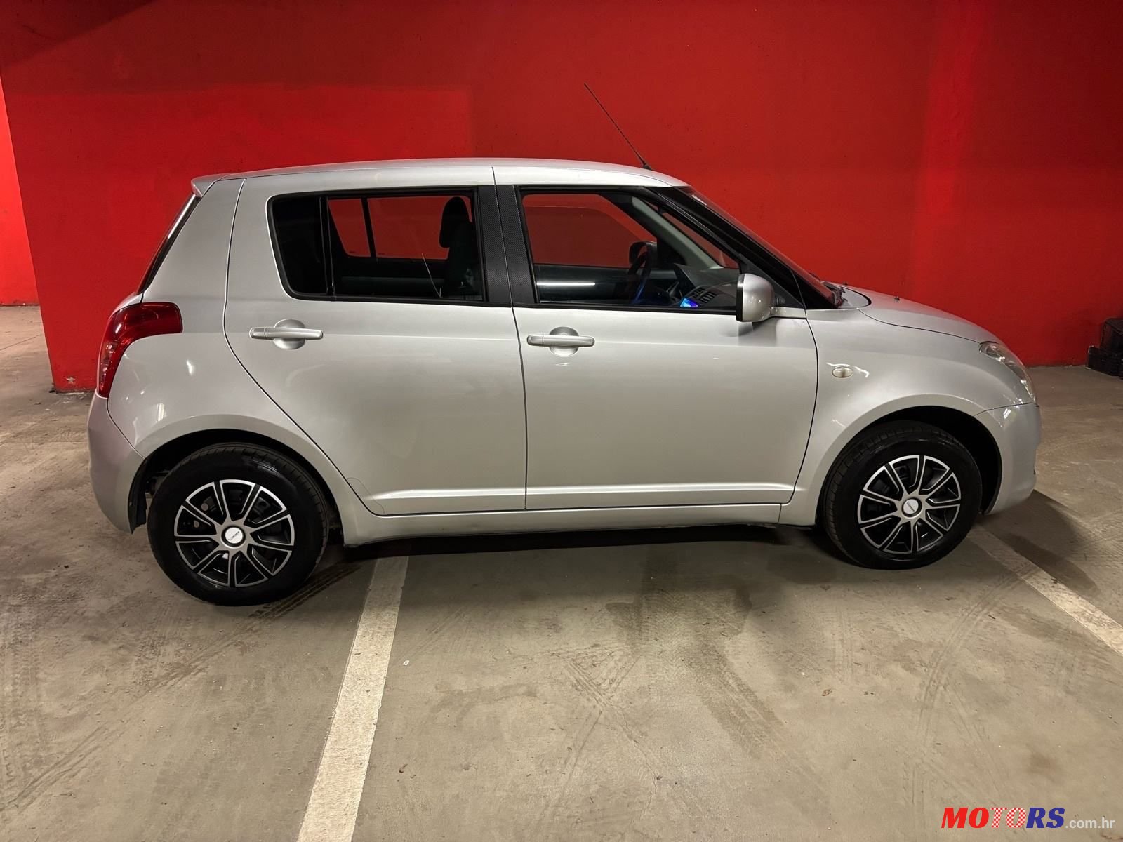 2008' Suzuki Swift 1,3 Glx photo #2