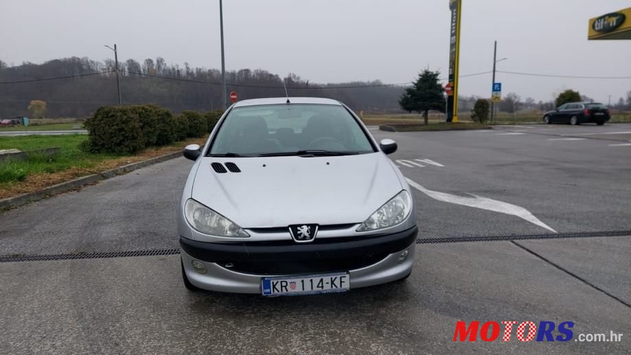 2005' Peugeot 206 photo #1