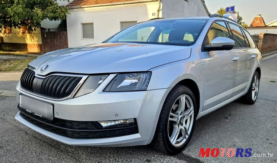 2017' Skoda Octavia Combi photo #3