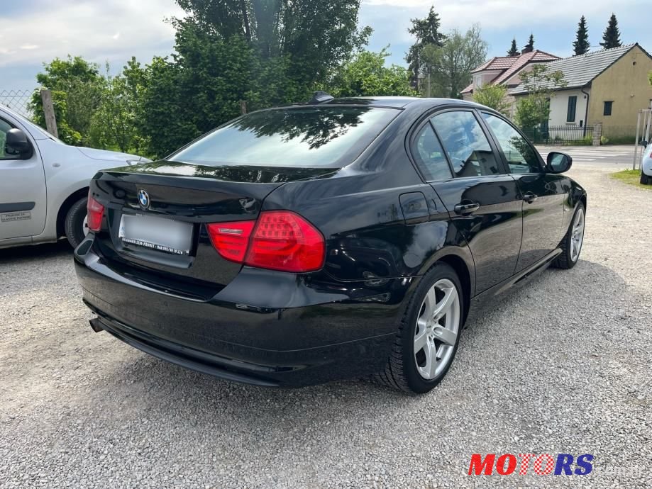 2011' BMW Serija 3 318D Sport photo #4