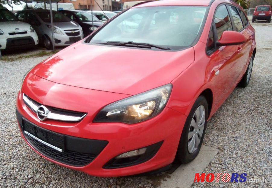 2013' Opel Astra Karavan 1,3 Cdti photo #1