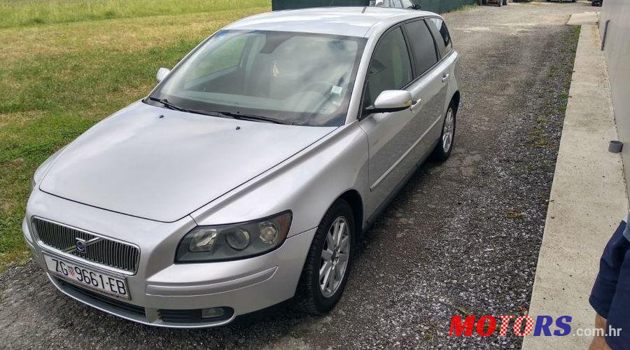 2005' Volvo V50 2,0 D photo #1