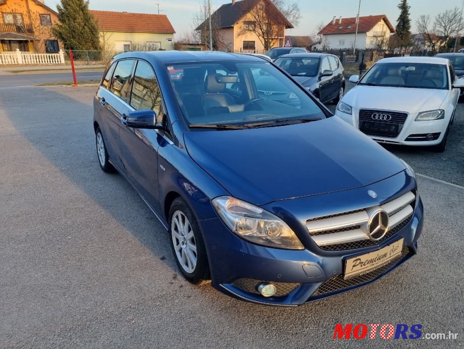 2012' Mercedes-Benz B-Klasa 180 Cdi photo #2