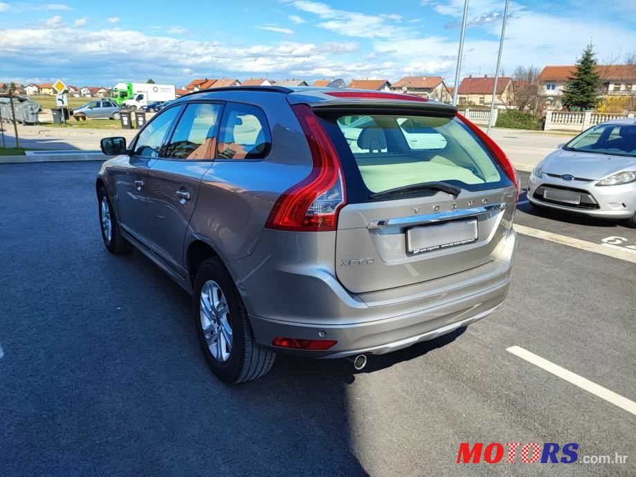 2015' Volvo XC60 Fwd D3 photo #4