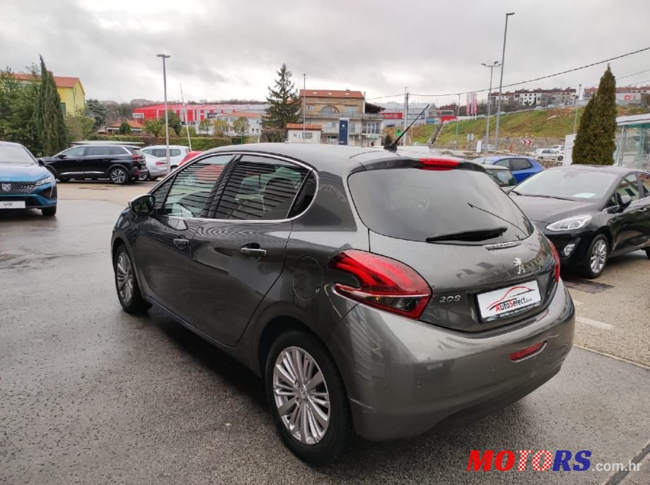 2019' Peugeot 208 1,2 photo #4