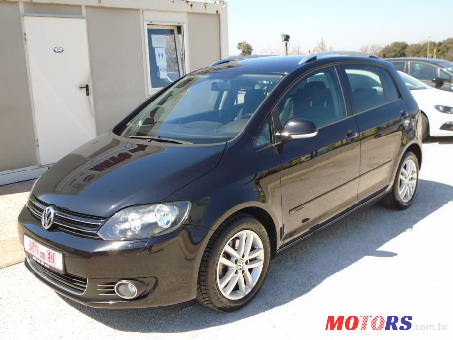 2012' Volkswagen Golf 1,6 Tdi photo #1