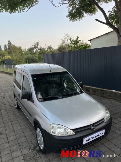 2009' Opel Combo 1,4 I 16V photo #1