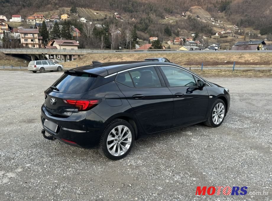 2017' Opel Astra 1,0 photo #4