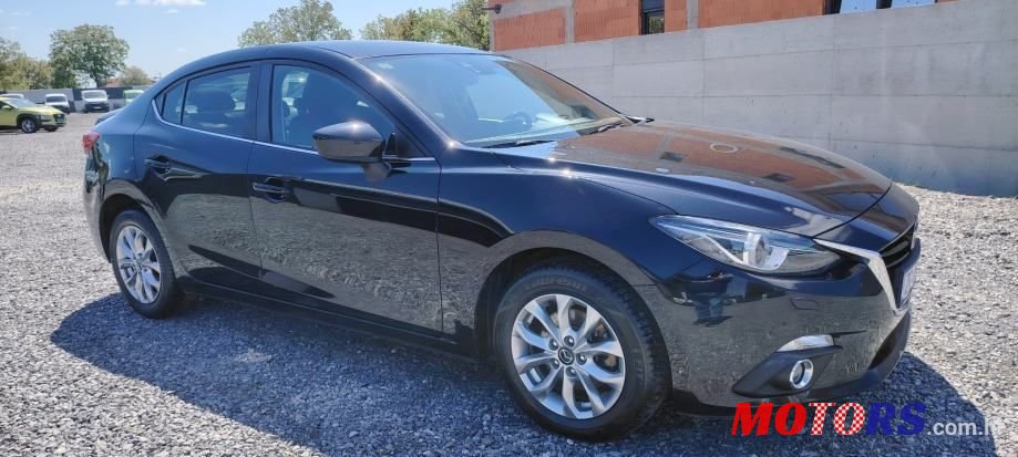 2017' Mazda 3 Cd 150 Sedan photo #2