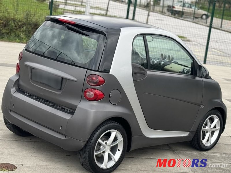 2010' Smart Fortwo photo #5