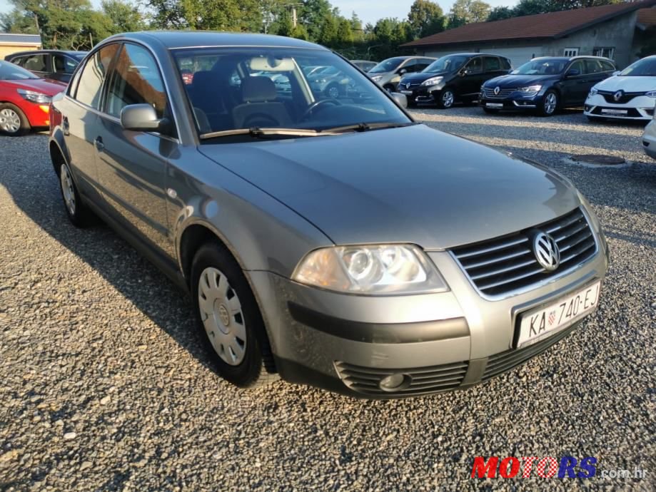 2003' Volkswagen Passat 1,9 Tdi photo #1