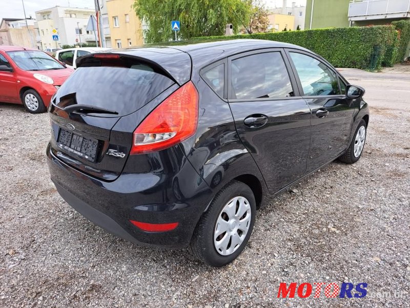 2010' Ford Fiesta 1,6 photo #4