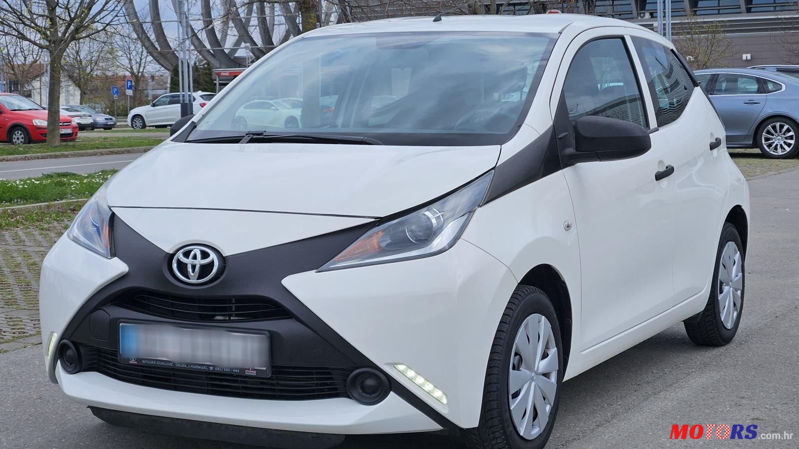 2017' Toyota Aygo 1,0 photo #1