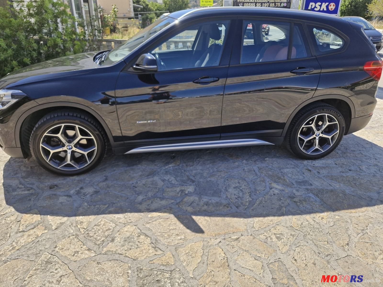 2016' BMW X1 18D photo #2