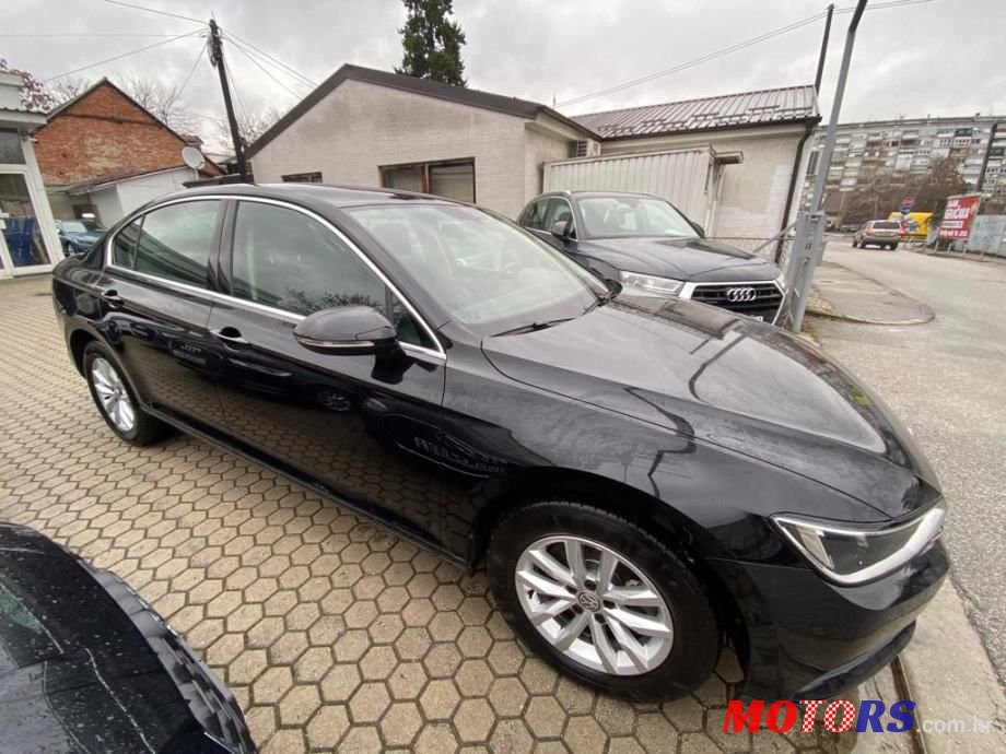 2018' Volkswagen Passat photo #6