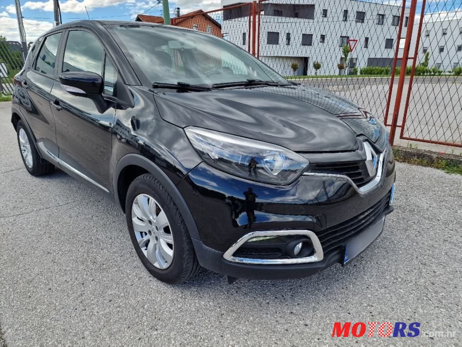 2020' Renault Captur Dci photo #2