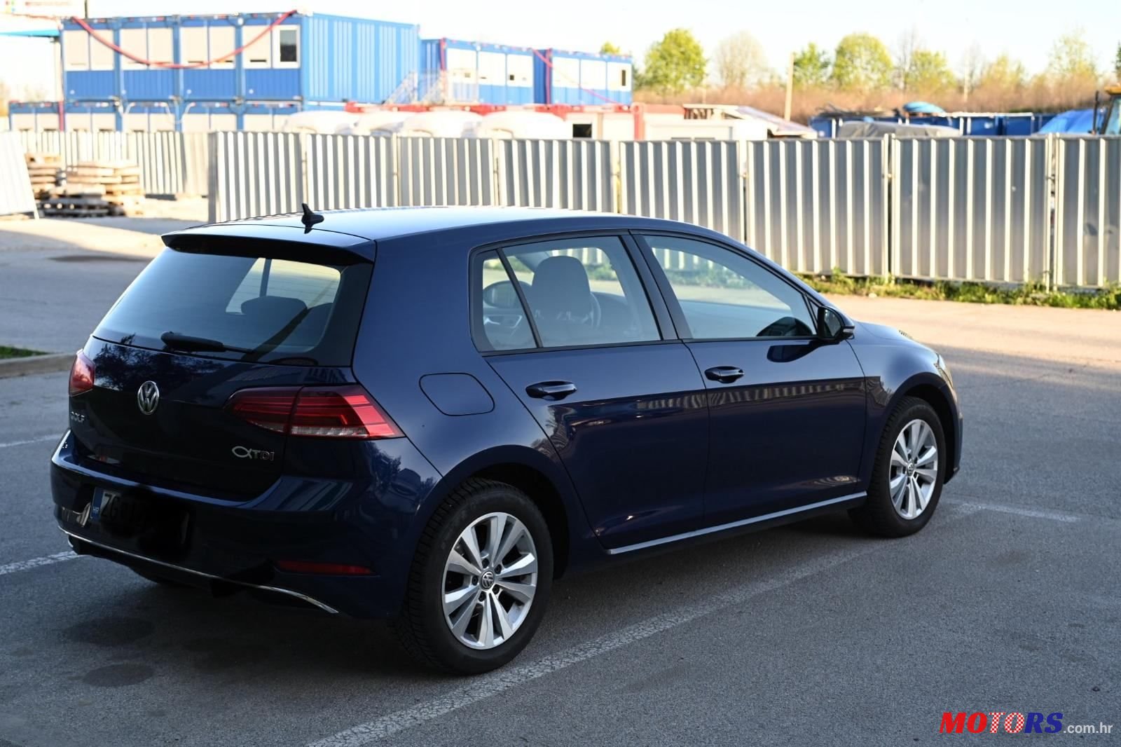 2017' Volkswagen Golf VII 1,6 Tdi Bmt photo #2