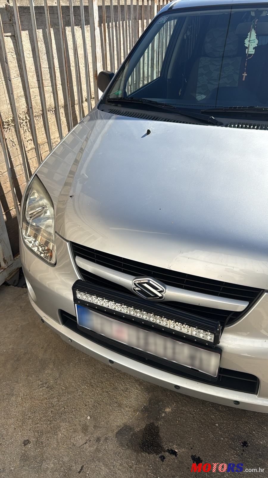 2007' Suzuki Ignis photo #3