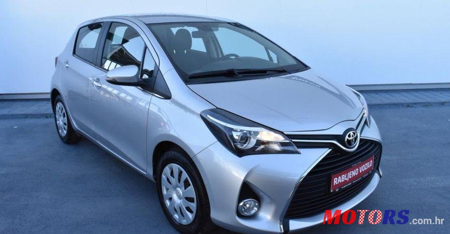 2016' Toyota Yaris 1.0 Sol, Bt, Stražnja Par photo #1