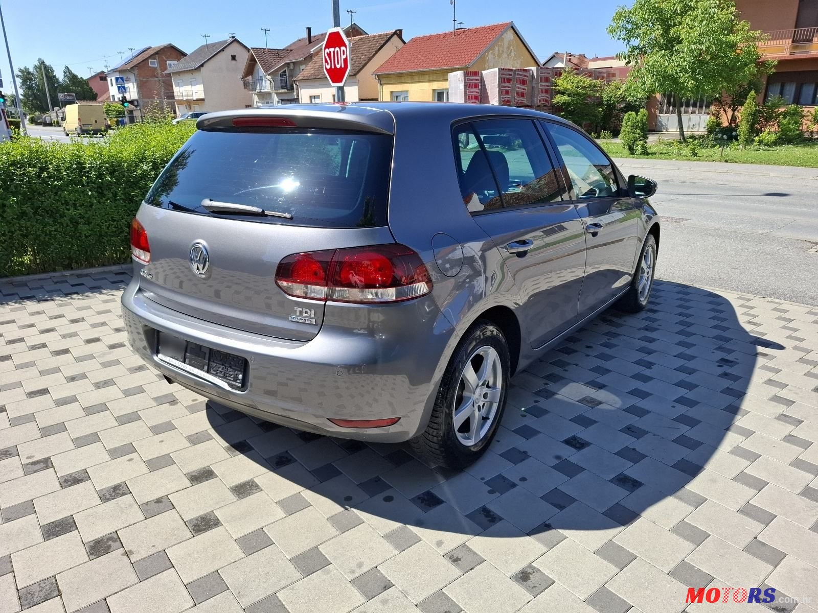2010' Volkswagen Golf VI 1,6 Tdi photo #6
