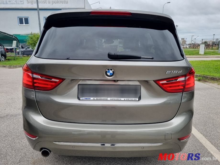 2015' BMW Serija 2 Gran Tourer photo #6