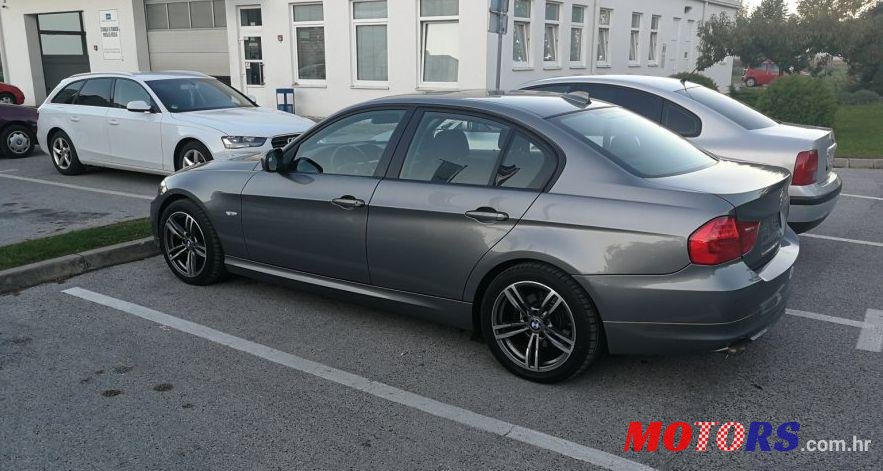 2010' BMW Serija 3 318D photo #2