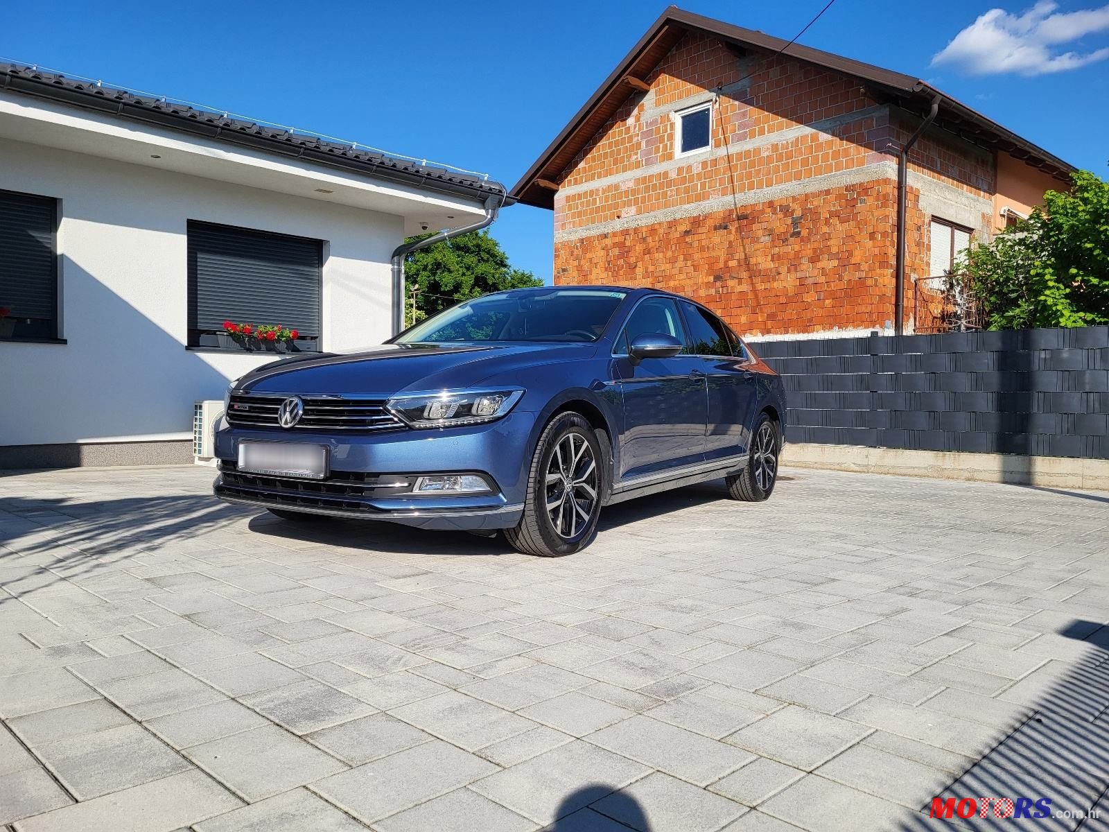 2016' Volkswagen Passat photo #3