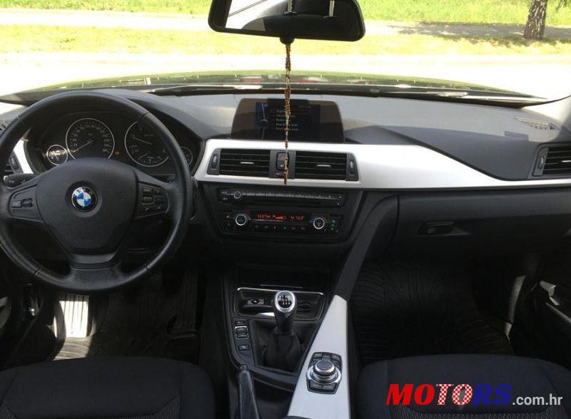 2012' BMW Serija 3 318D photo #5
