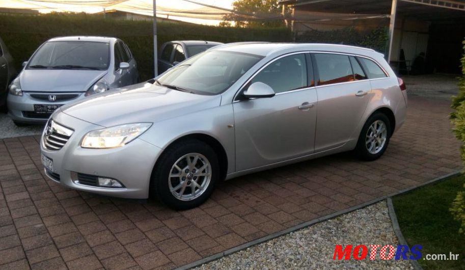 2013' Opel Insignia Karavan photo #1