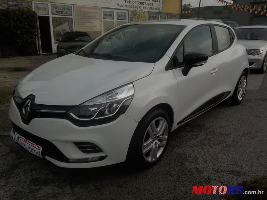 2020' Renault Clio photo #1