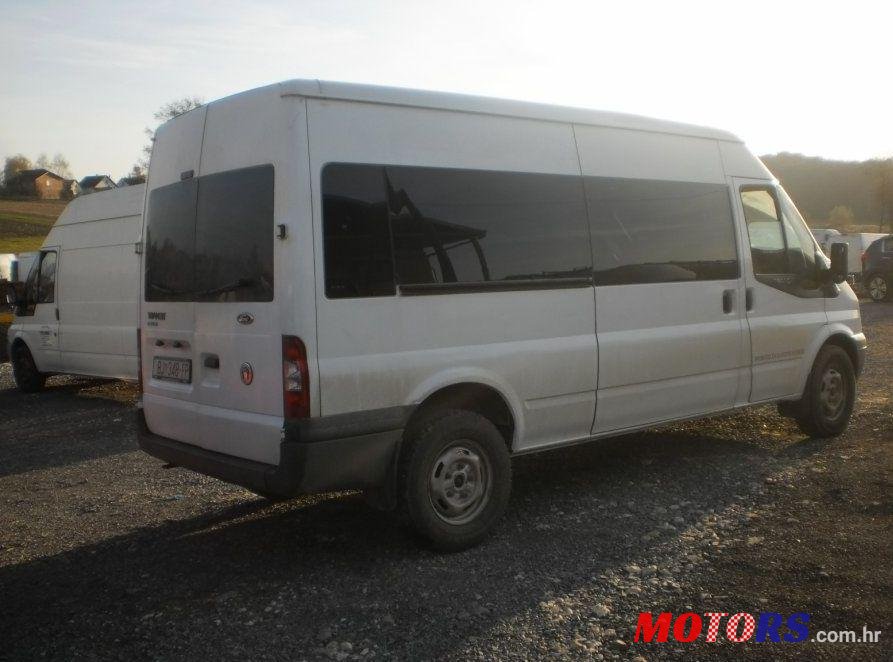2010' Ford Transit Kombi 300 photo #2