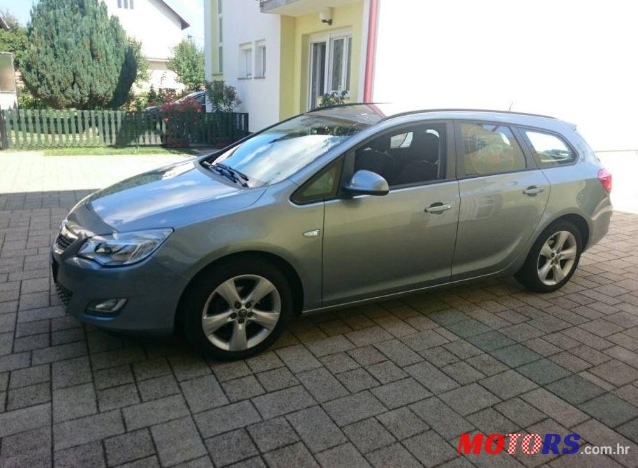 2012' Opel Astra 1,3 photo #2