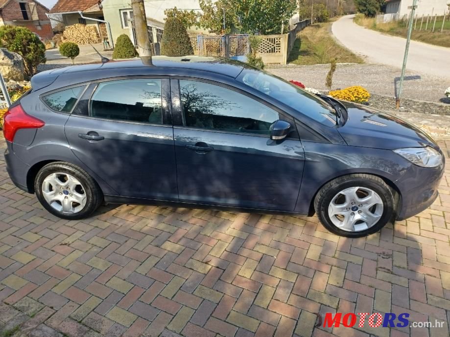 2011' Ford Focus 1,6 photo #4