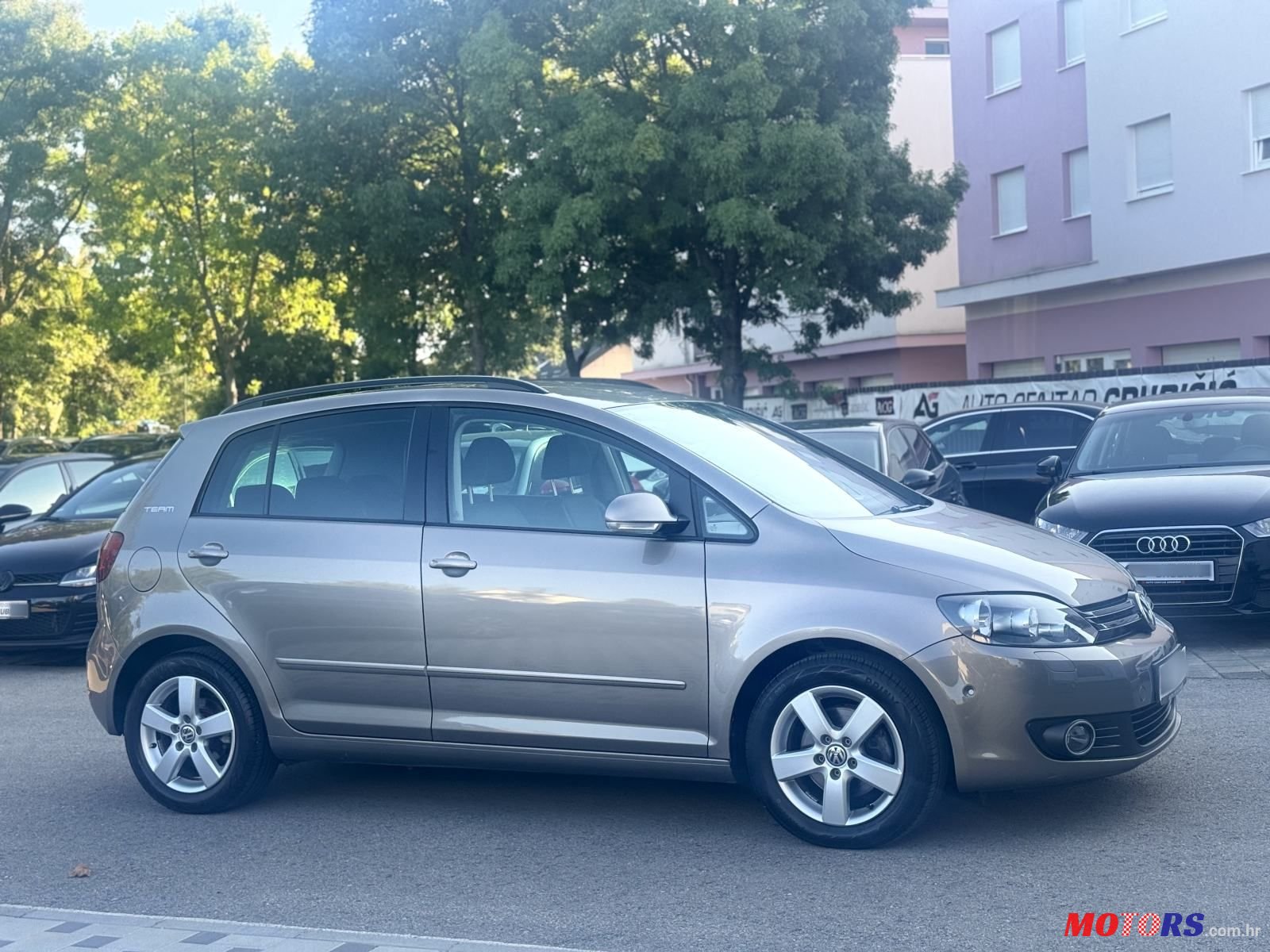 2010' Volkswagen Golf Plus 1,6 Tdi photo #6