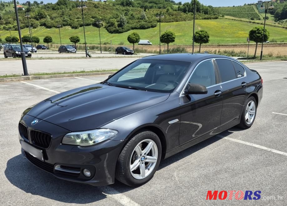 2014' BMW Serija 5 518D photo #2