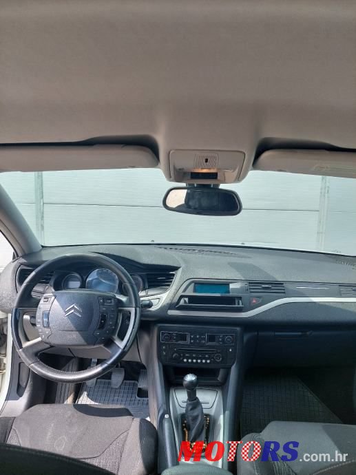 2012' Citroen C5 photo #3