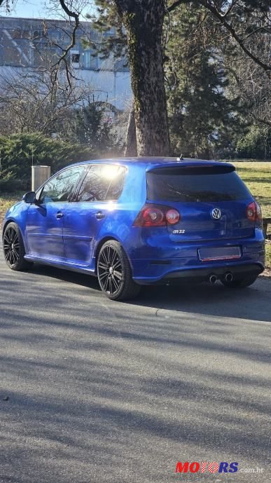 2006' Volkswagen Golf V R32 photo #2