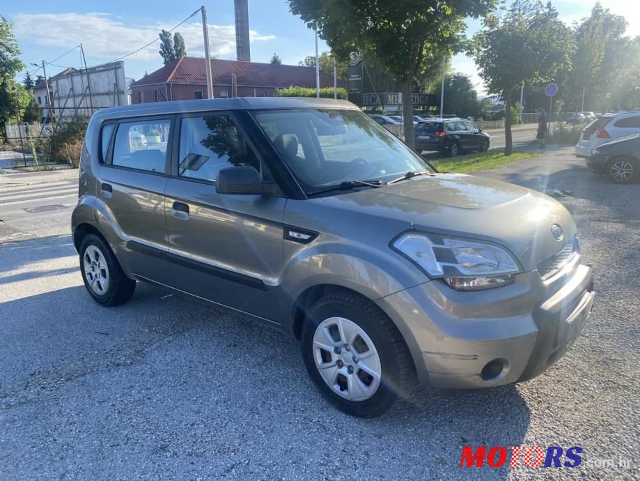 2009' Kia Soul 1,6 Crdi photo #1
