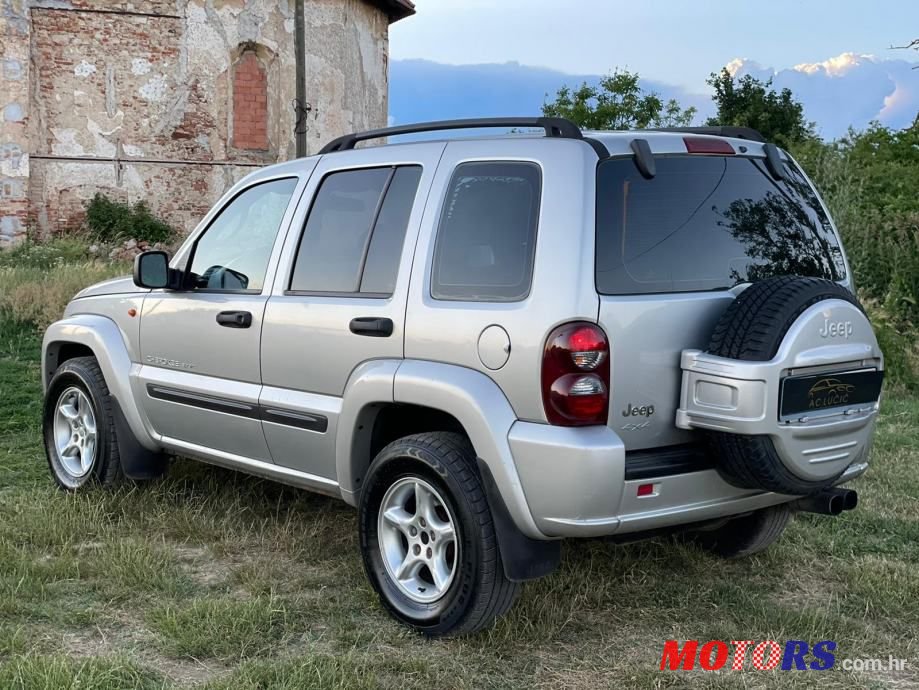2003' Jeep Cherokee Sport photo #5