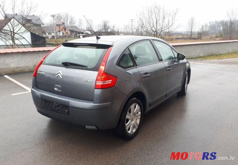 2010' Citroen C4 1,6 Hdi photo #1