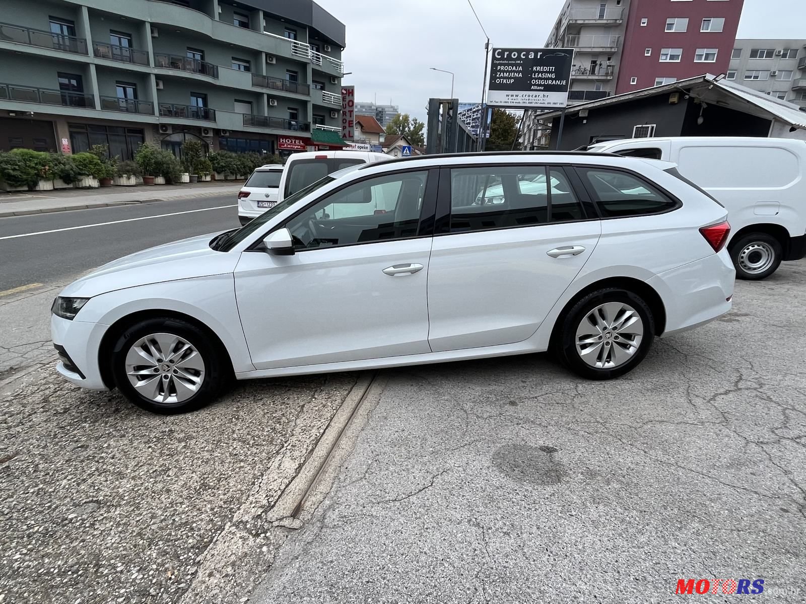 2020' Skoda Octavia Combi photo #4